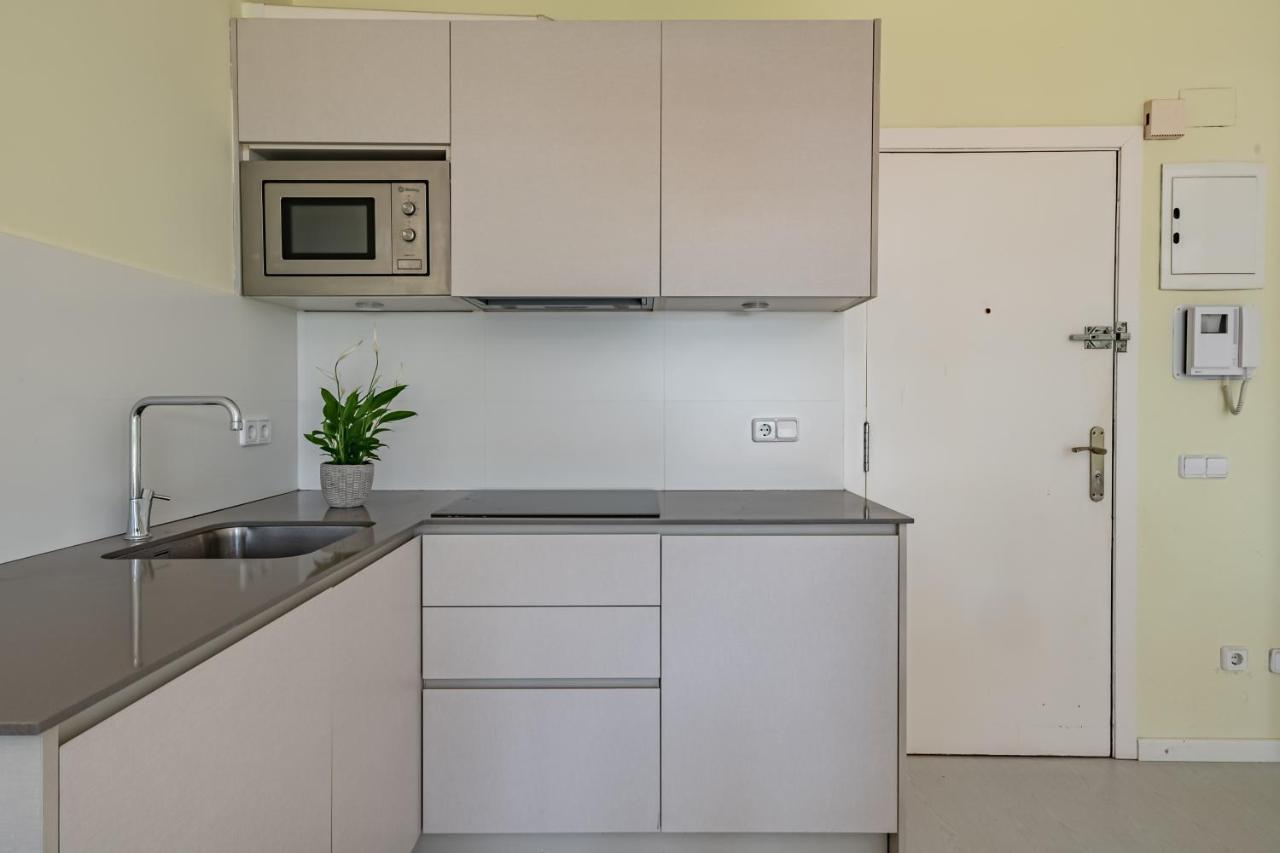 Apartamento Bahia Blanca ヴィラノヴァ・イ・ラ・ジェルトル エクステリア 写真